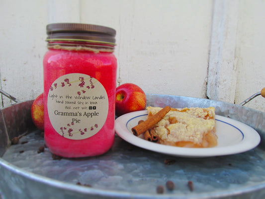 Gramma's Apple Pie 16oz Candle